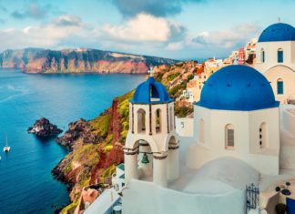 Grecia este prima țară în care poți face turism cu vaccinul făcut și fără test PCR. De vineri se deschide turiștilor