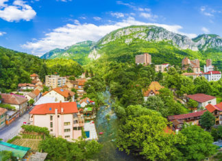 Pericole la fiecare pas în stațiunea balneară Băile Herculane