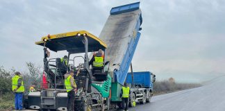 Lucrări pe DN57: asfalt nou între Moldova Nouă și Radimna